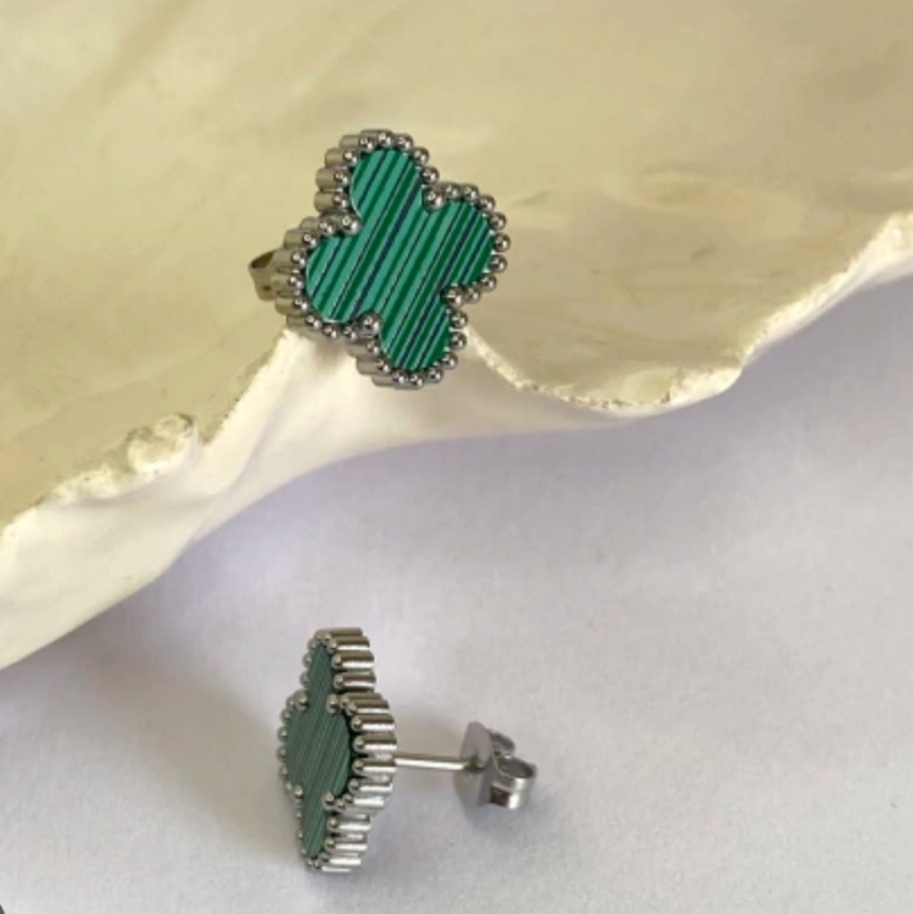 Petite Elegant Green Clover Stud Earrings